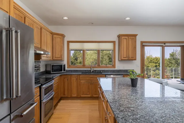 $799,900 | N1583 Meadow Ridge Road, Greenfield, WI 54601