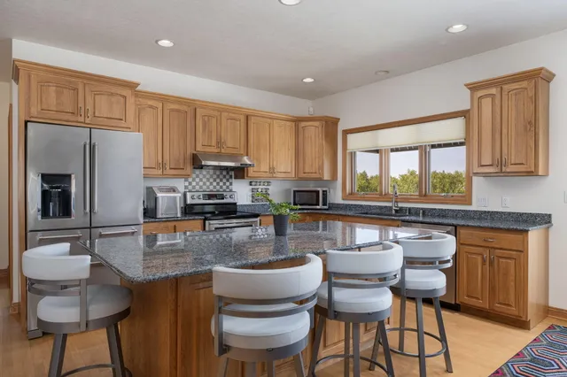 $799,900 | N1583 Meadow Ridge Road, Greenfield, WI 54601