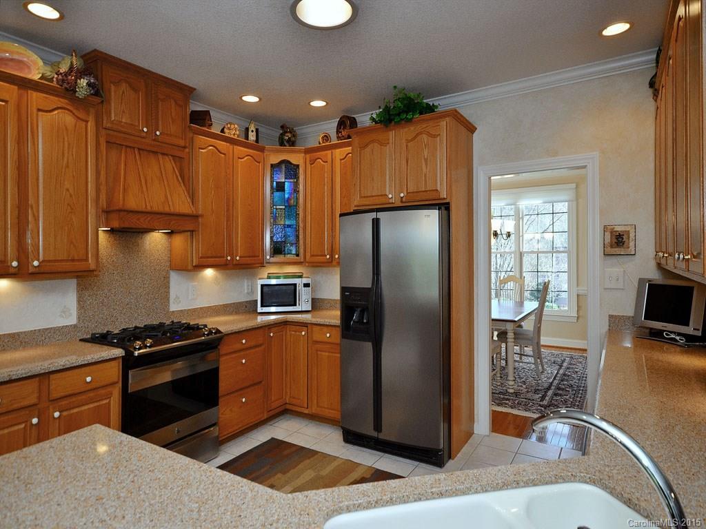 8 Ridgemont Drive Weaverville, NC 28787 - Photo 5 of 19