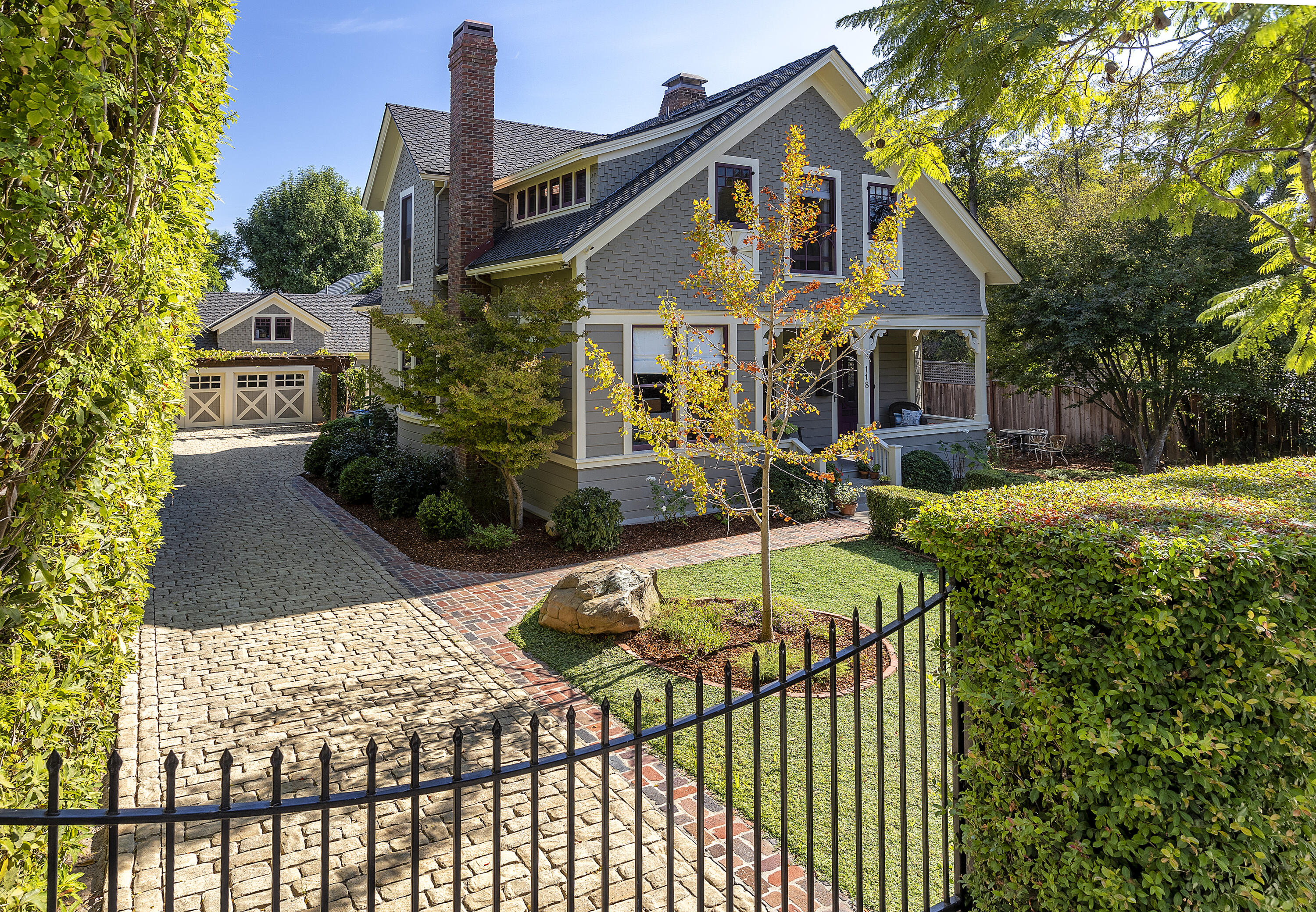 118 East Islay Street Santa Barbara, CA 93101 - Photo 33 of 33 Gated driveway, fully-fenced