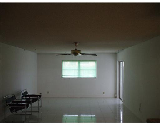 22775 Southwest 66th Avenue, Unit 1070 Boca Raton, FL 33428 - Photo 4 of 5