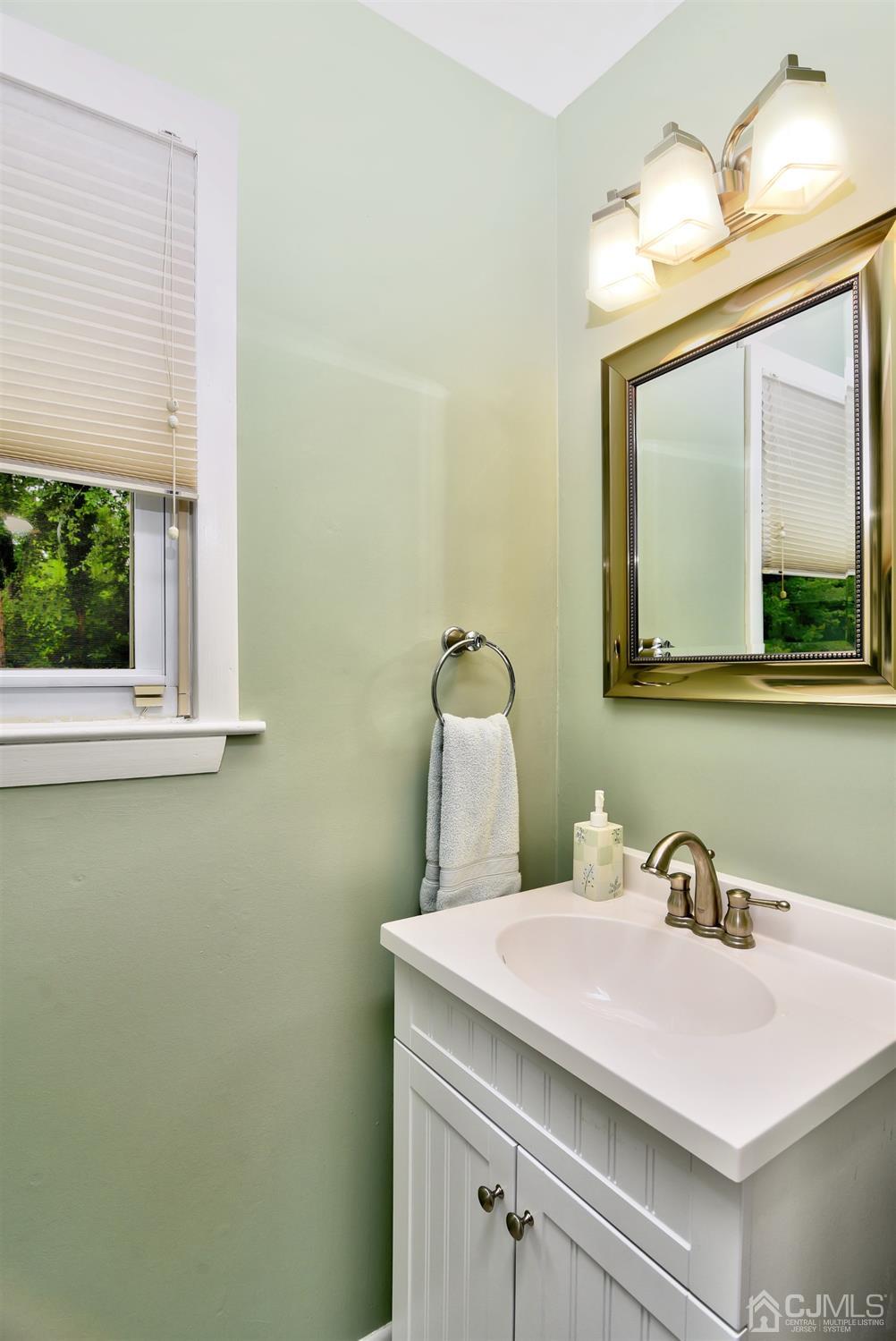 37 Marlin Road Old Bridge, NJ 08857 - Photo 13 of 25 Gallery Image 13