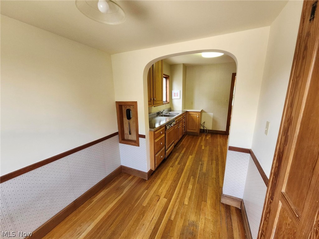 3819 Woodridge Road Cleveland Heights, OH 44121 - Photo 14 of 42 Gallery Image 14