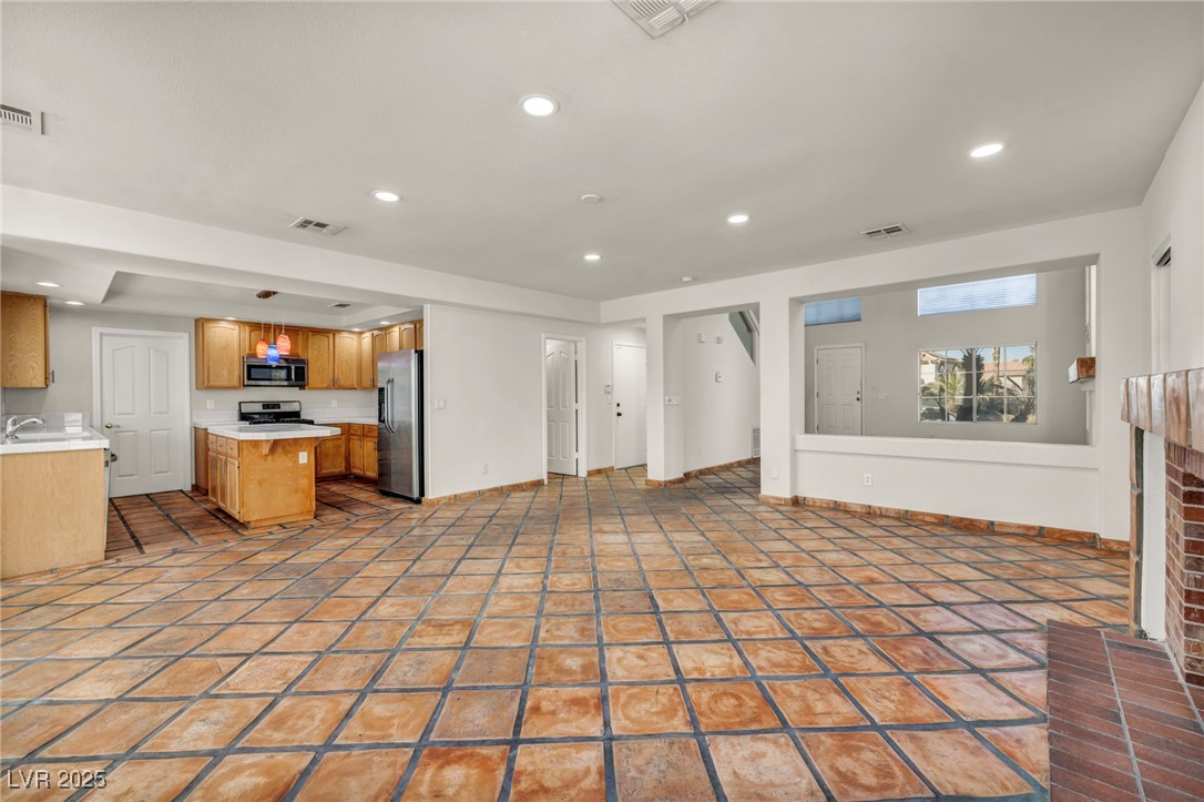 1 Rising Sun Court Henderson, NV 89074 - Photo 17 of 39 Gallery Image 17
