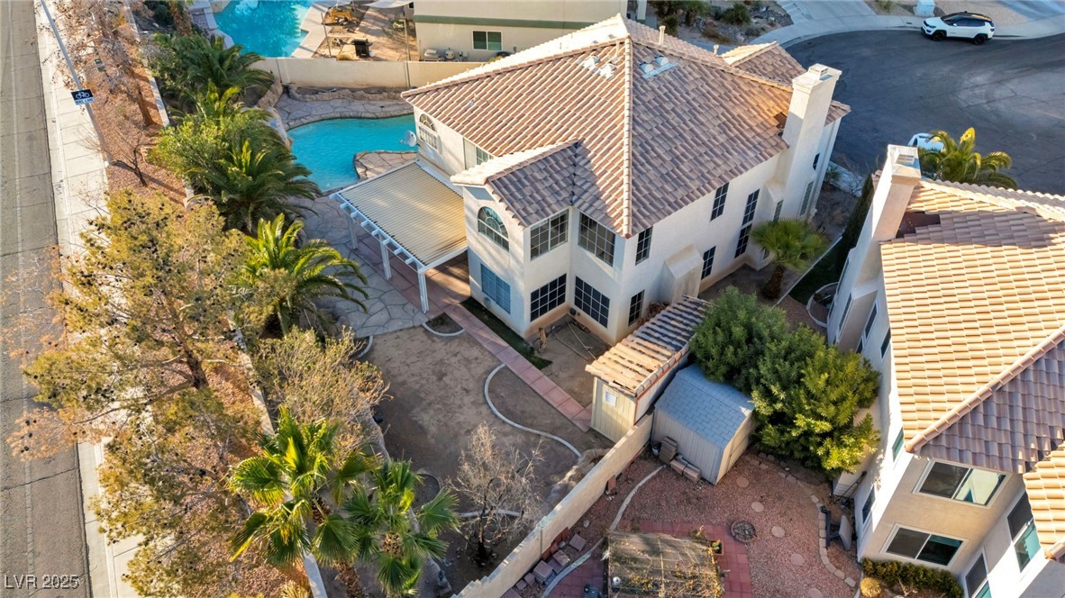 1 Rising Sun Court Henderson, NV 89074 - Photo 8 of 39 Gallery Image 8
