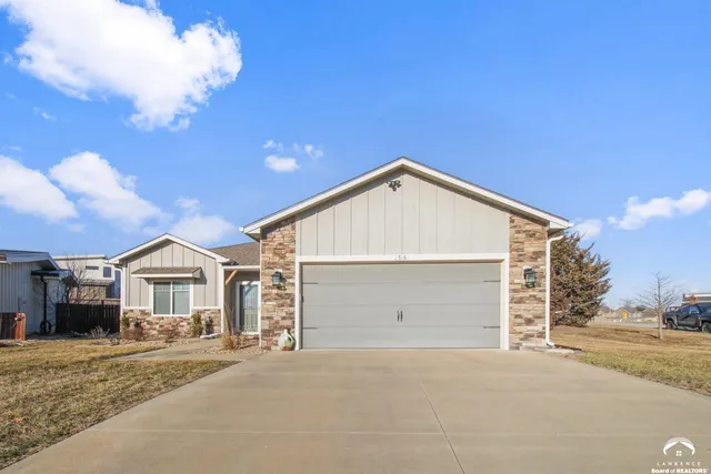 $369,000 | 2516 Chasehire Court, Lawrence, KS 66046