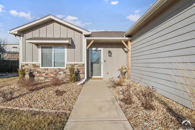 $369,000 | 2516 Chasehire Court, Lawrence, KS 66046