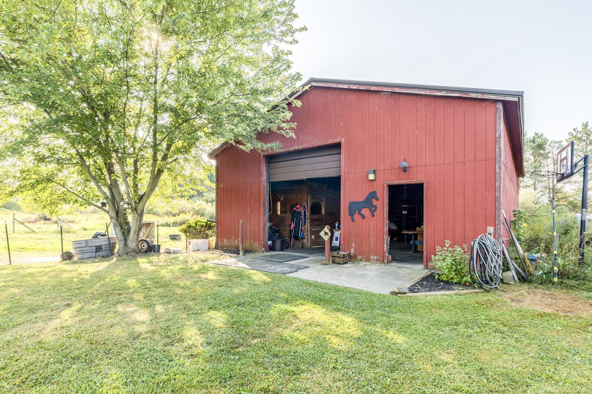 7479 Gibbons Road Jeddo, MI 48032 - Photo 46 of 60 30'x48' Pole Building