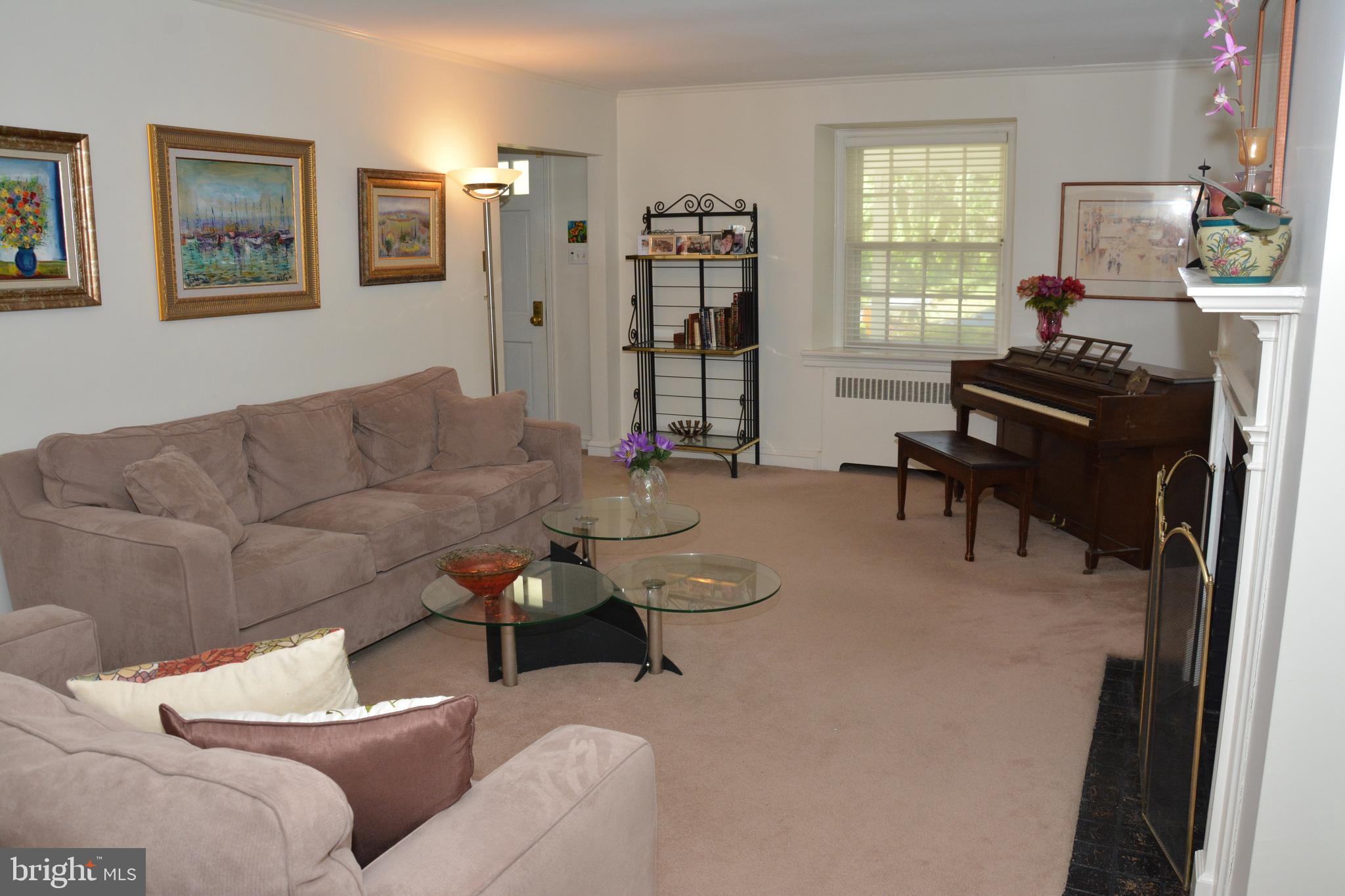 7006 Sherwood Road Philadelphia, PA 19151 - Photo 8 of 33 Gallery Image 8