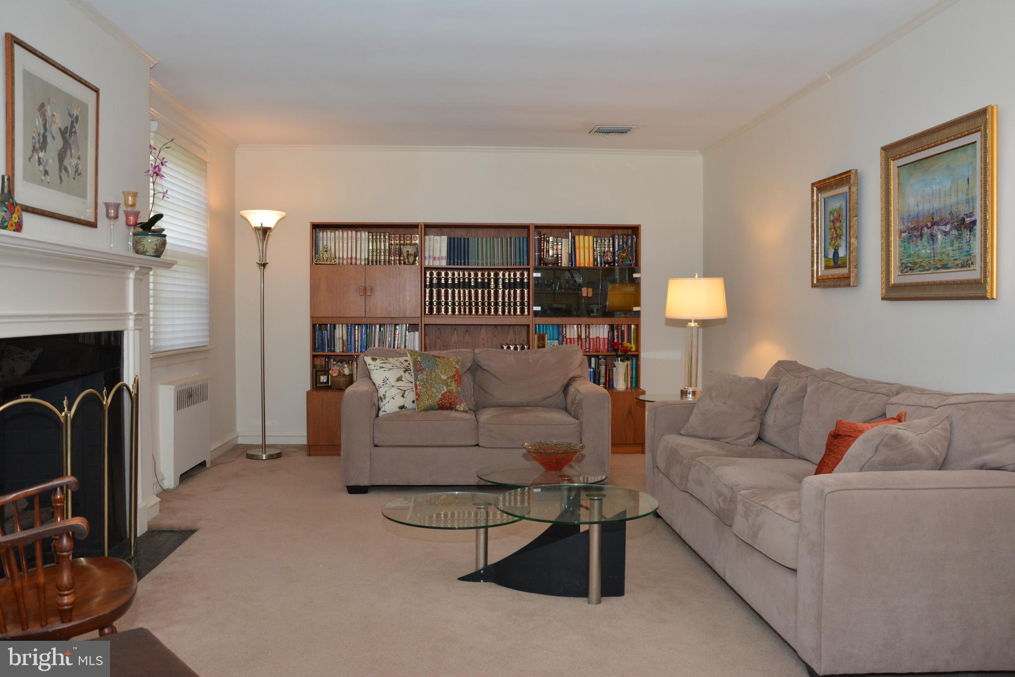 7006 Sherwood Road Philadelphia, PA 19151 - Photo 10 of 33 Gallery Image 10