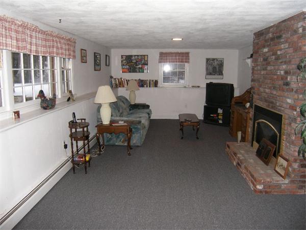 19 Howard Road Maynard, MA 01754 - Photo 11 of 15