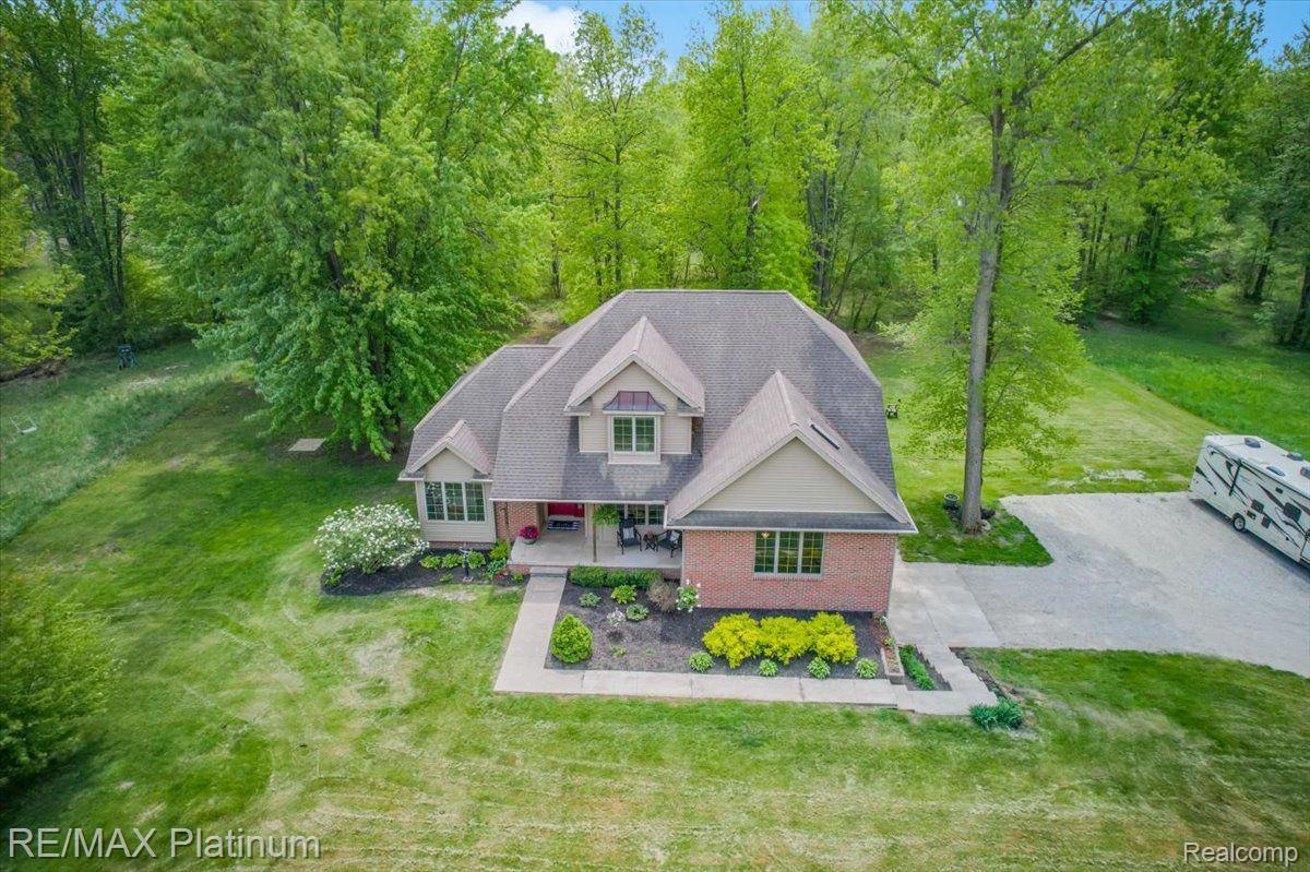 5656 Golf Club Road Howell, MI 48843 - Photo 26 of 30 Front View