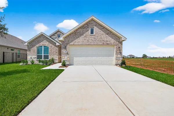 $399,000 | 2919 Golden Isle Drive, Texas City, TX 77568