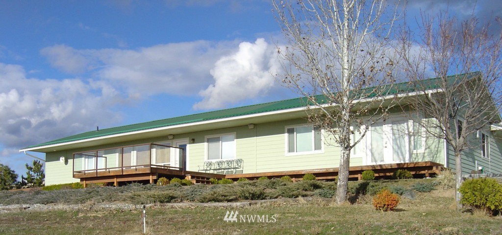 34 Purtteman Gulch Road Chelan, WA 98816 - Photo 2 of 17 Gallery Image 2