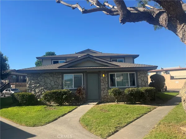 $2,600 | 1733 Normandy Place, Unit 73A, Santa Ana, CA 92705