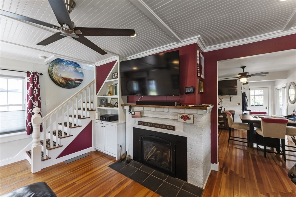 83 Turner Road Scituate, MA 02066 - Photo 9 of 38