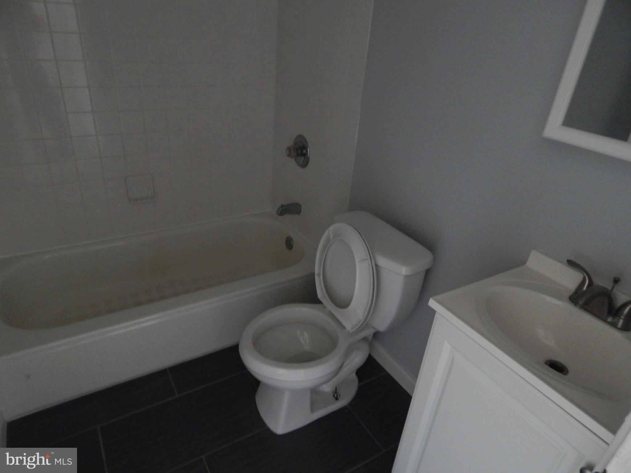 10217 East Keswick Road Philadelphia, PA 19114 - Photo 11 of 13 Modern Baths