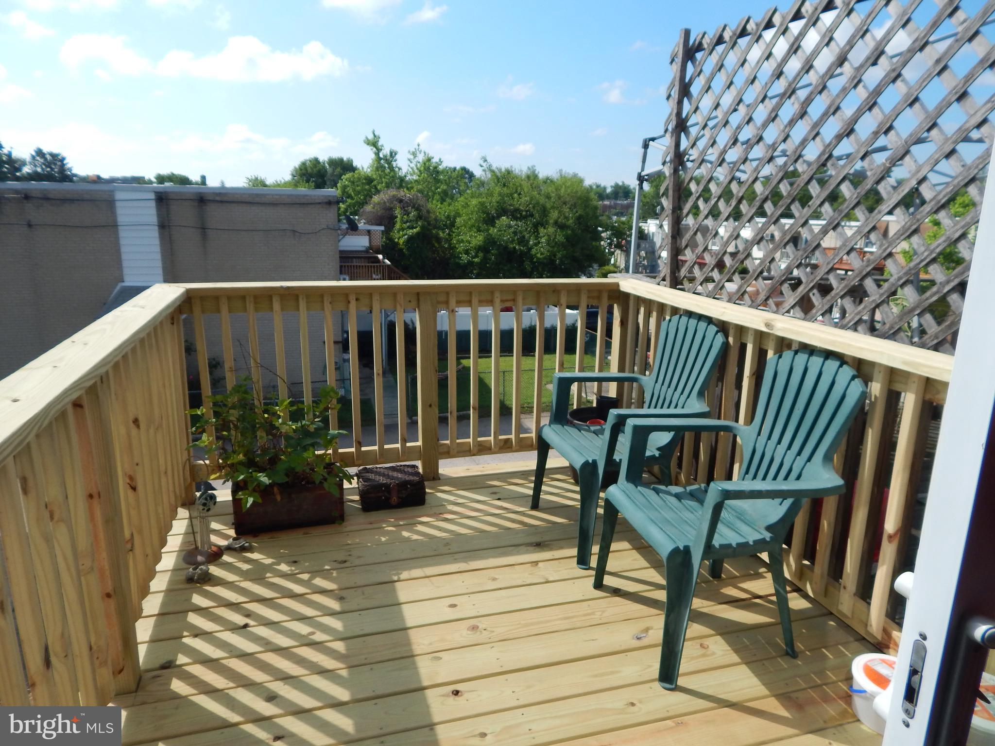 2nd floor deck