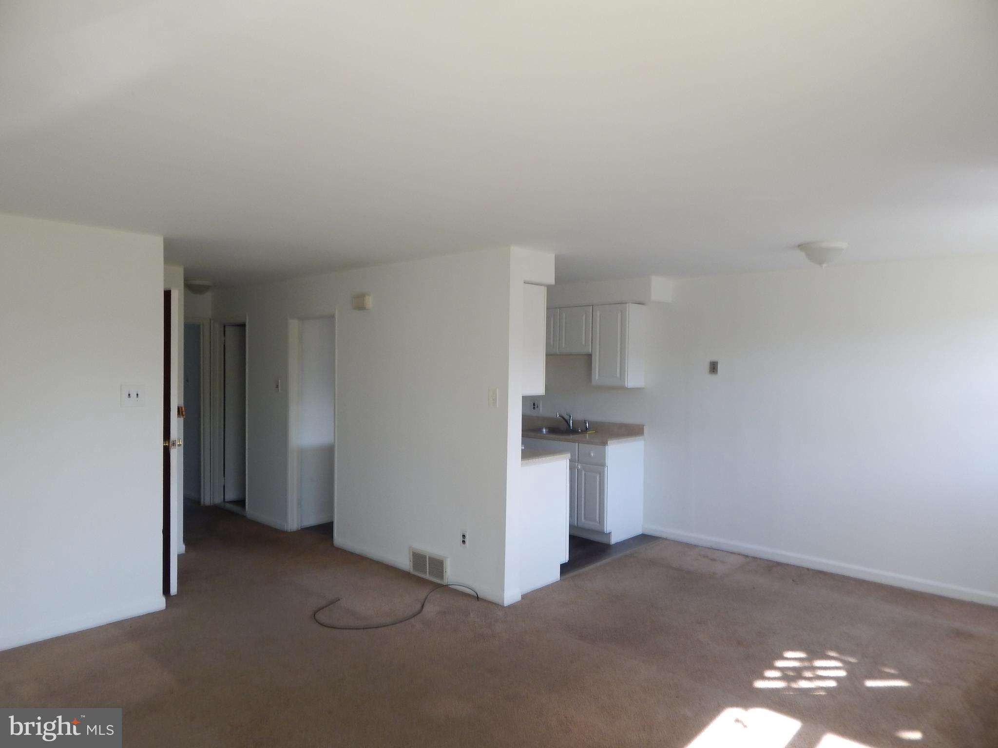 10217 East Keswick Road Philadelphia, PA 19114 - Photo 8 of 13 1st floor