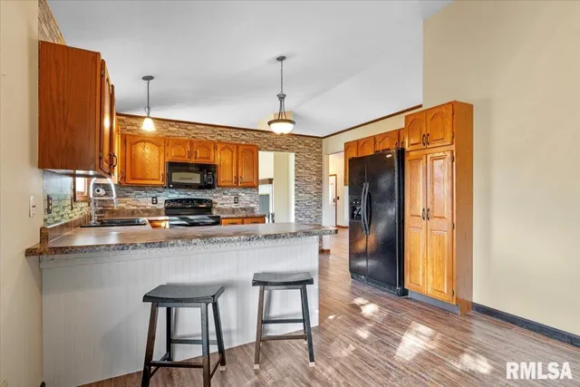 $190,000 | 1 Henrietta Street, Divernon, IL 62530