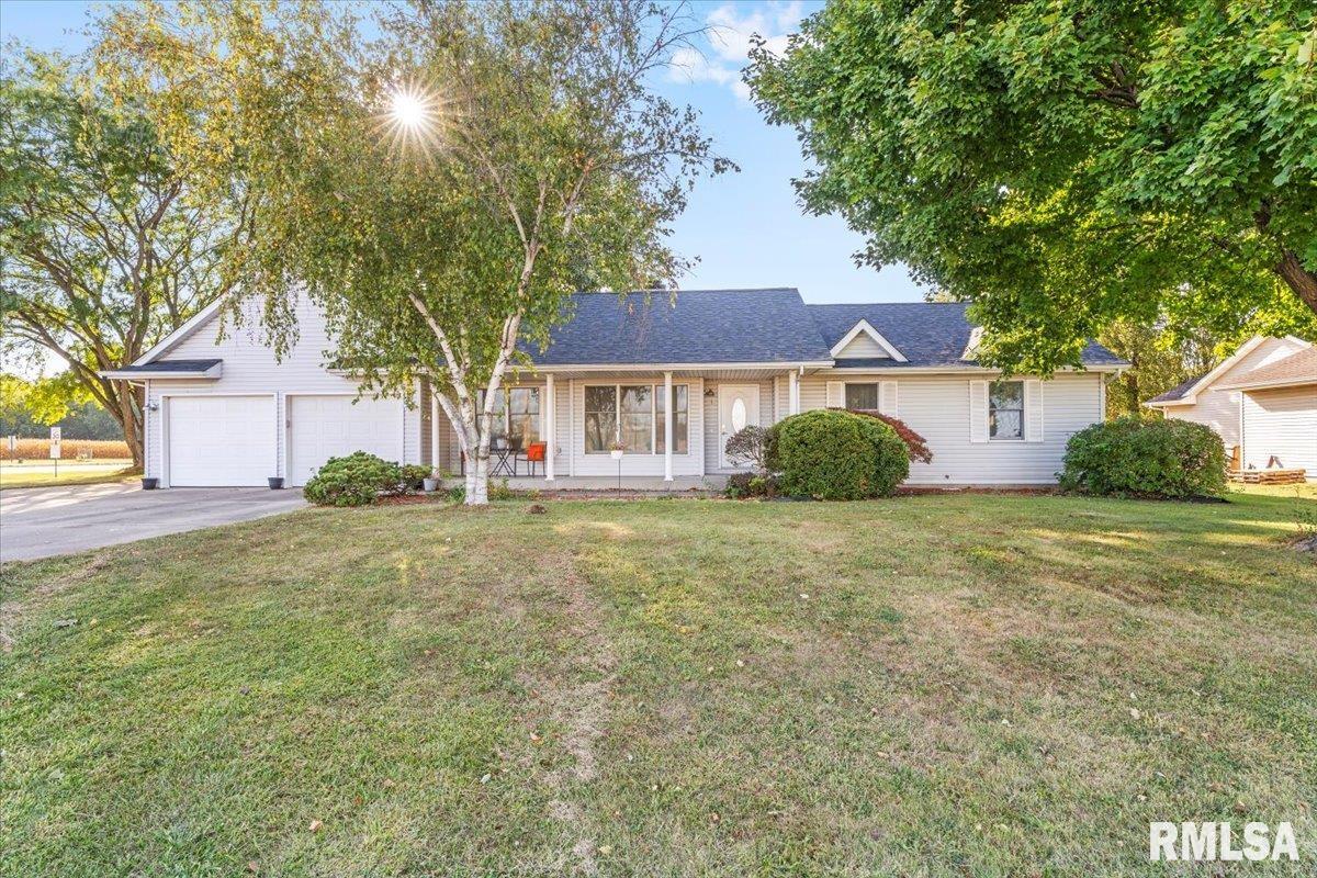 1 Henrietta Street Divernon, IL 62530 - Photo 2 of 34