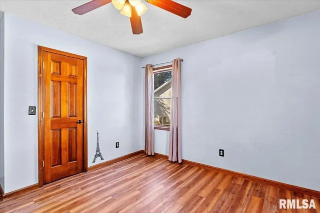 $190,000 | 1 Henrietta Street, Divernon, IL 62530