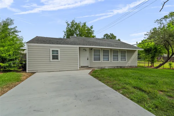 $1,500 | 5931 Southville Street, Houston, TX 77033