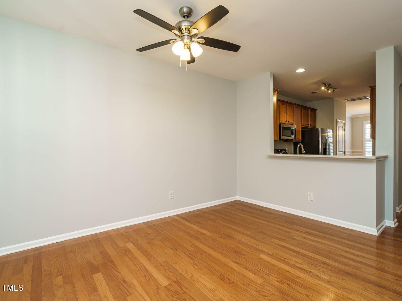 7646 Winners Edge Street Raleigh, NC 27617 - Photo 13 of 30 013-1280x960-living-room