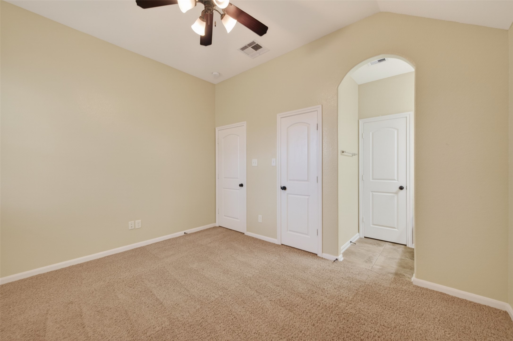 6 Painted Post Place Spring, TX 77389 - Photo 35 of 49 an empty room with a ceiling fan and a window