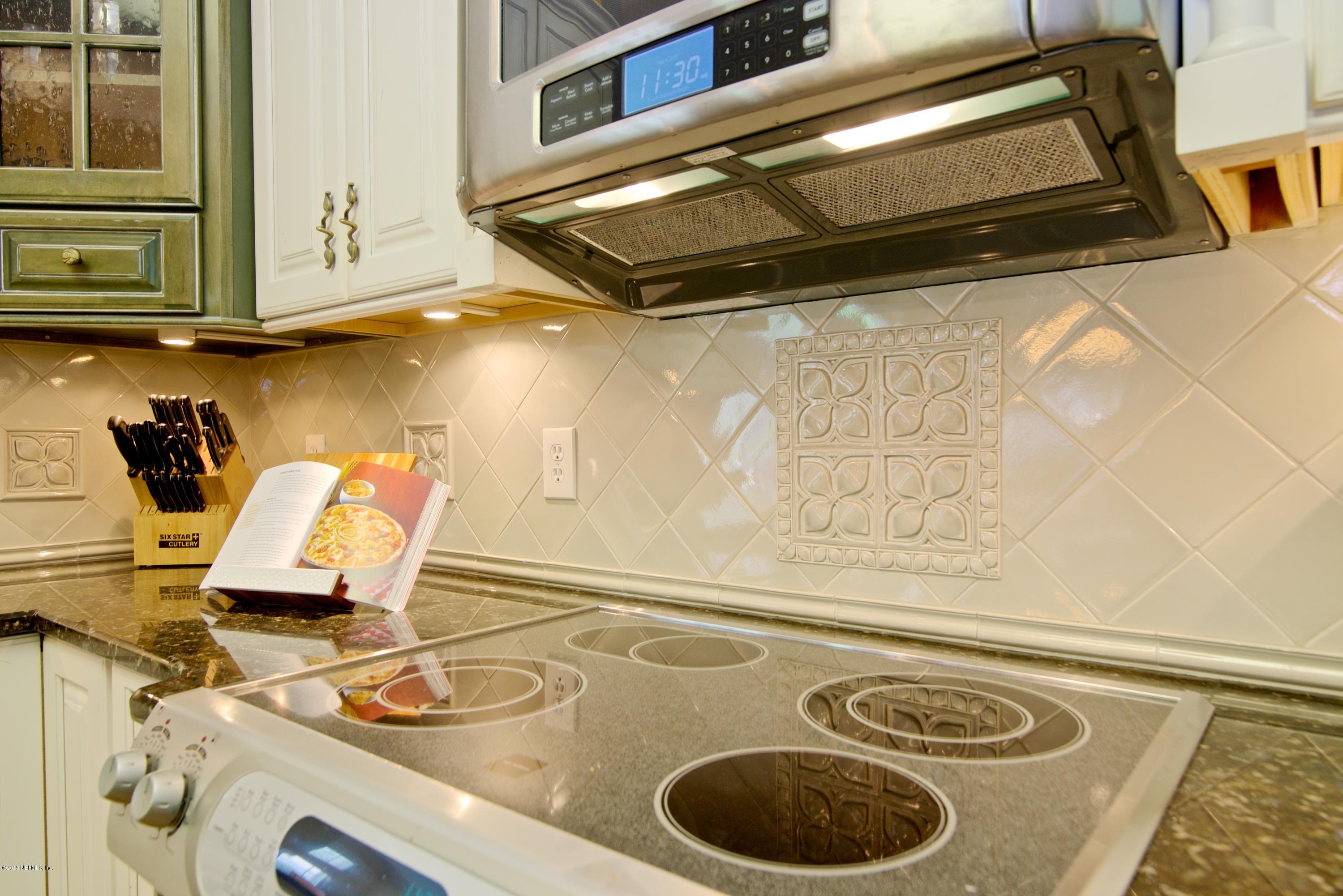 3790 Hunt Club Road North Jacksonville, FL 32224 - Photo 9 of 48 Kitchen Back Splash