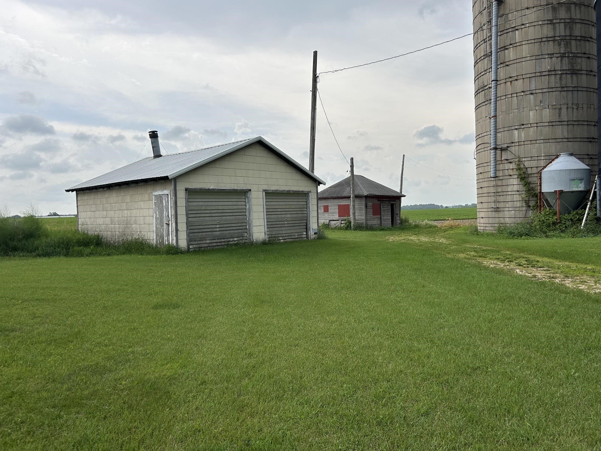 W2337 County Road East Cecil, WI 54111 - Photo 11 of 21