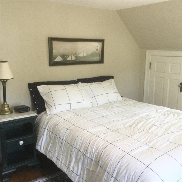 114 Chestnut Street Andover, MA 01810 - Photo 32 of 42