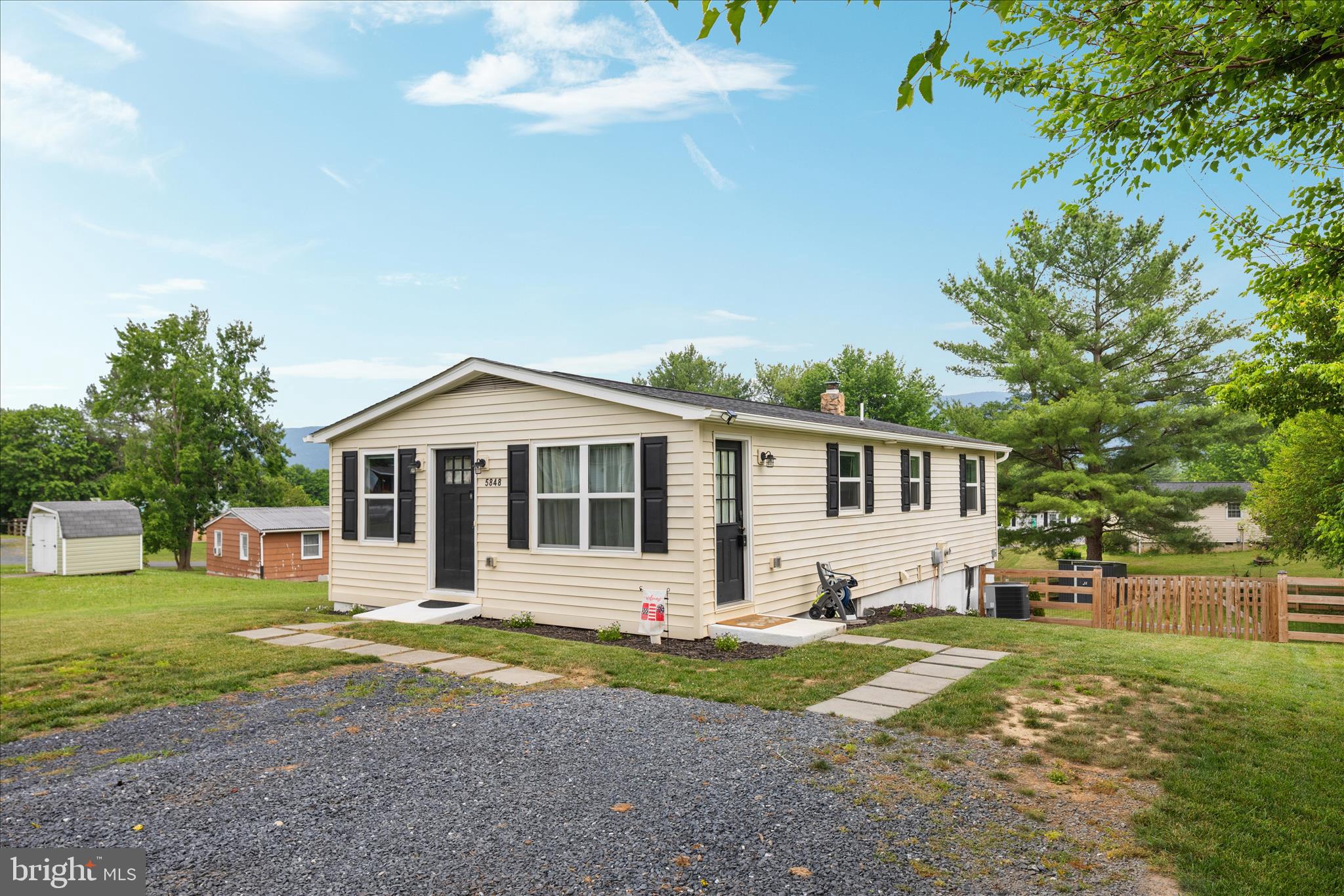 5848 Cardinal Street Mount Jackson, VA 22842 - Photo 29 of 43 Front view of home