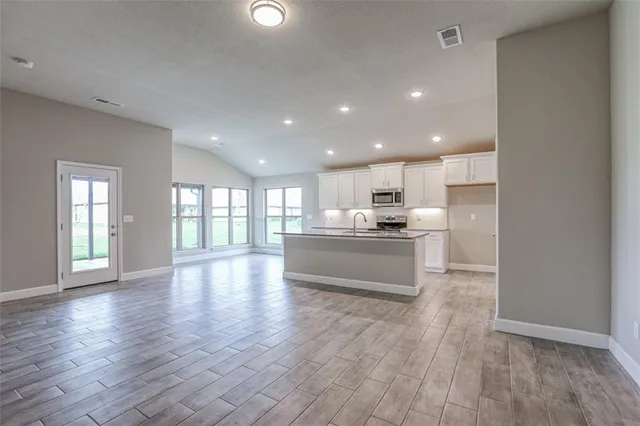 $457,350 | 8357 North Greentree Drive, Lenexa, KS 66227