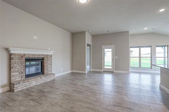 $457,350 | 8357 North Greentree Drive, Lenexa, KS 66227