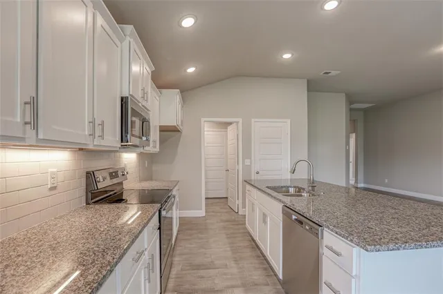 $457,350 | 8357 North Greentree Drive, Lenexa, KS 66227