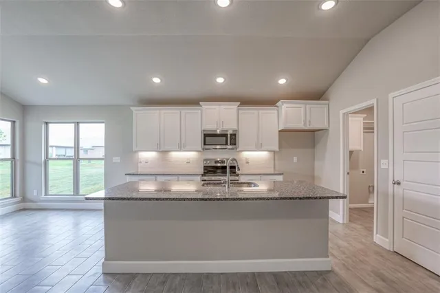 $457,350 | 8357 North Greentree Drive, Lenexa, KS 66227
