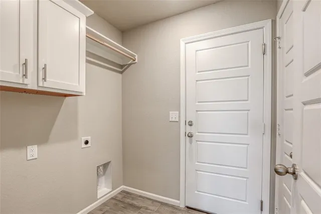 $457,350 | 8357 North Greentree Drive, Lenexa, KS 66227