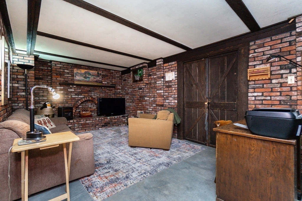 16 Birch Road Framingham, MA 01701 - Photo 31 of 39