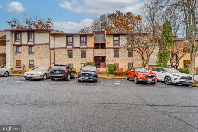 $2,550 | 11643 Stoneview Square, Unit 86/11C, Reston, VA 20191