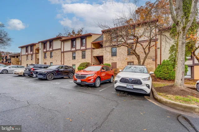 $2,550 | 11643 Stoneview Square, Unit 86/11C, Reston, VA 20191