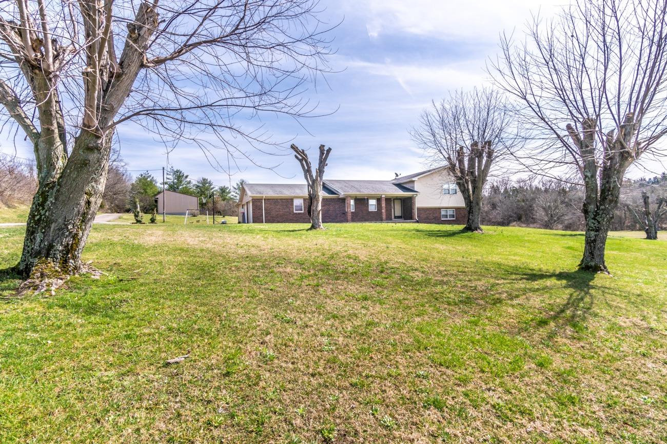 890 Richmond Road North Berea, KY 40403 - Photo 23 of 89 Photo 9