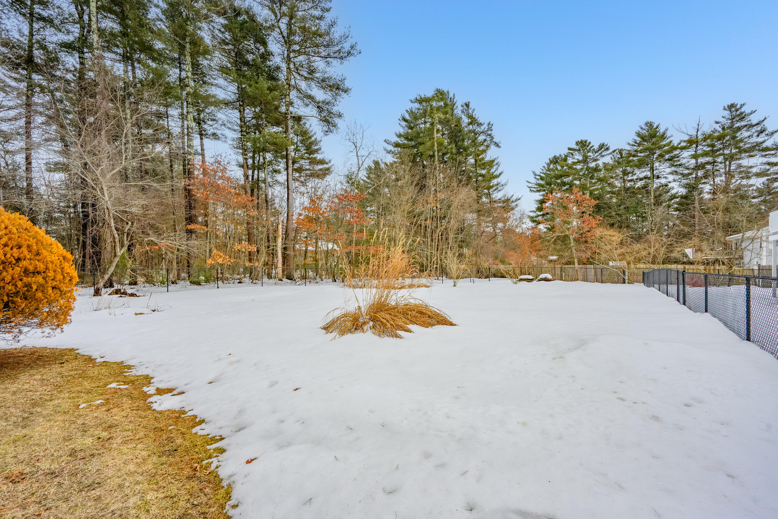 9 Woodville Way Wareham, MA 02571 - Photo 5 of 42 5_dsc_0212-edit