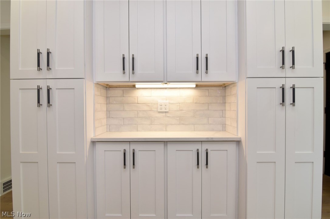 2564 Fenwick Road Cleveland, OH 44118 - Photo 16 of 46 Gallery Image 16