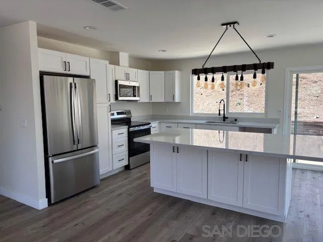 8603 Cordial Road El Cajon, CA 92021 - Photo 6 of 26 Gallery Image 6
