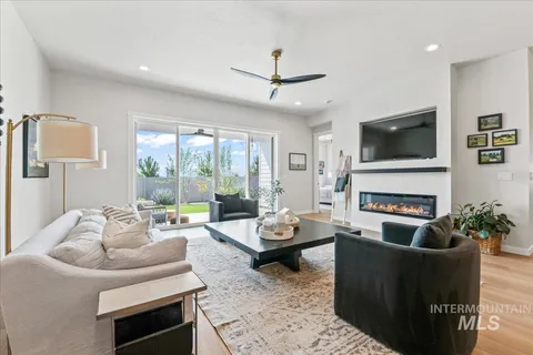 $499,990 | 8555 West War Eagle Street, Star, ID 83669