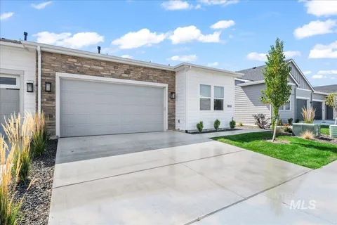 $499,990 | 8555 West War Eagle Street, Star, ID 83669