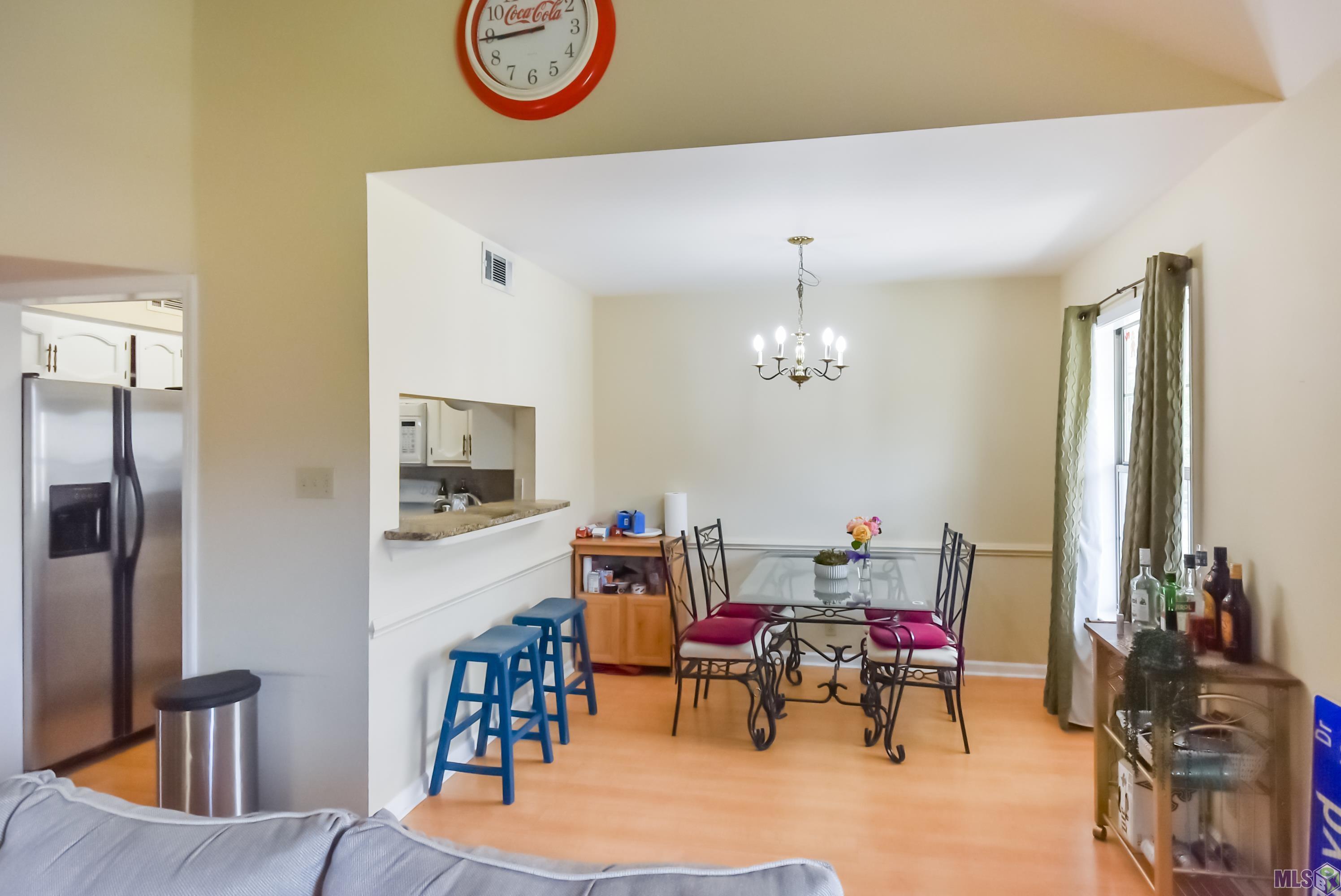 141 East Boyd Drive, Unit 405 Baton Rouge, LA 70808 - Photo 6 of 12 Dining Room
