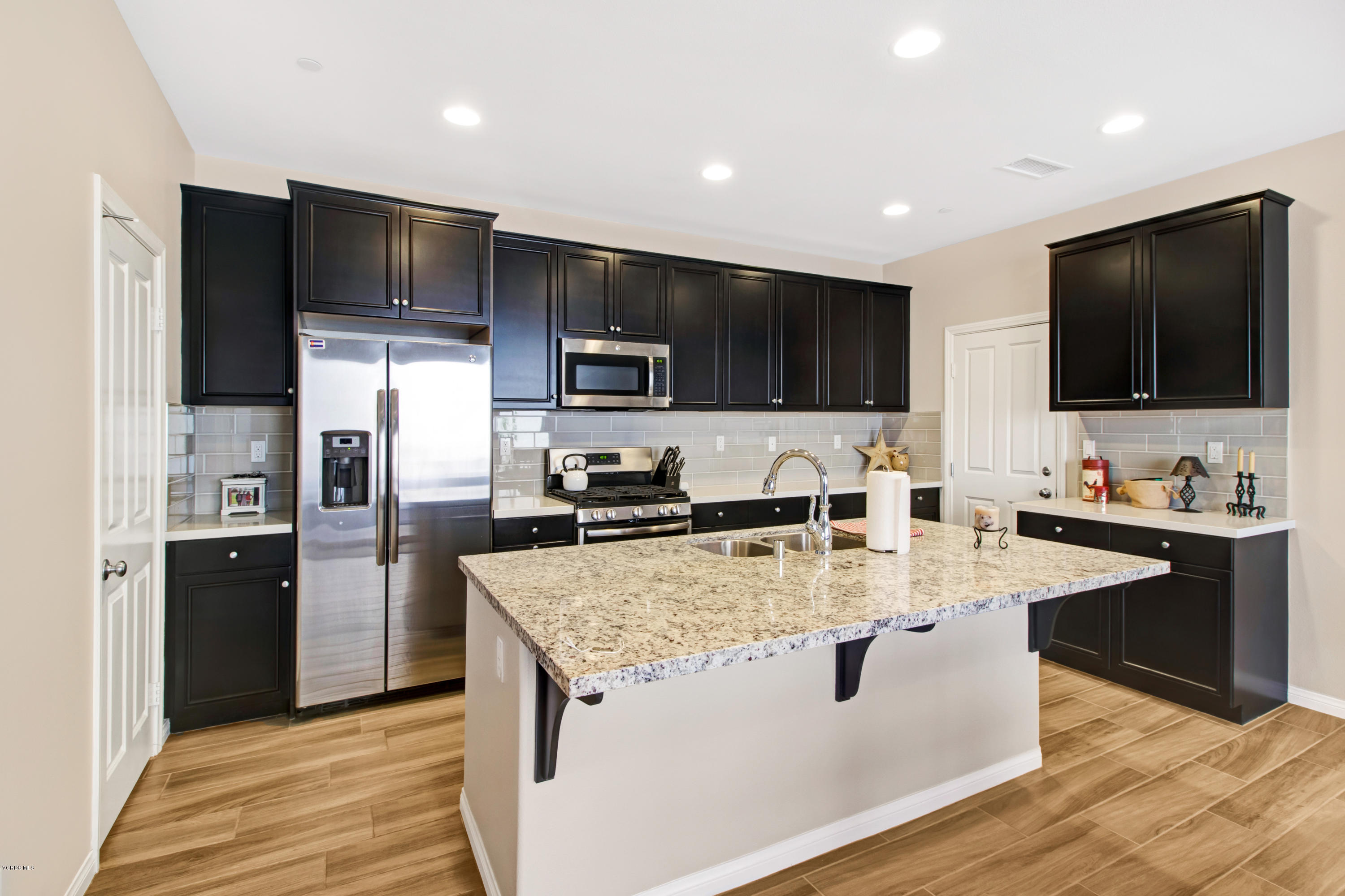 182 Stagetrail Road Camarillo, CA 93010 - Photo 5 of 25 Grace Photos-5