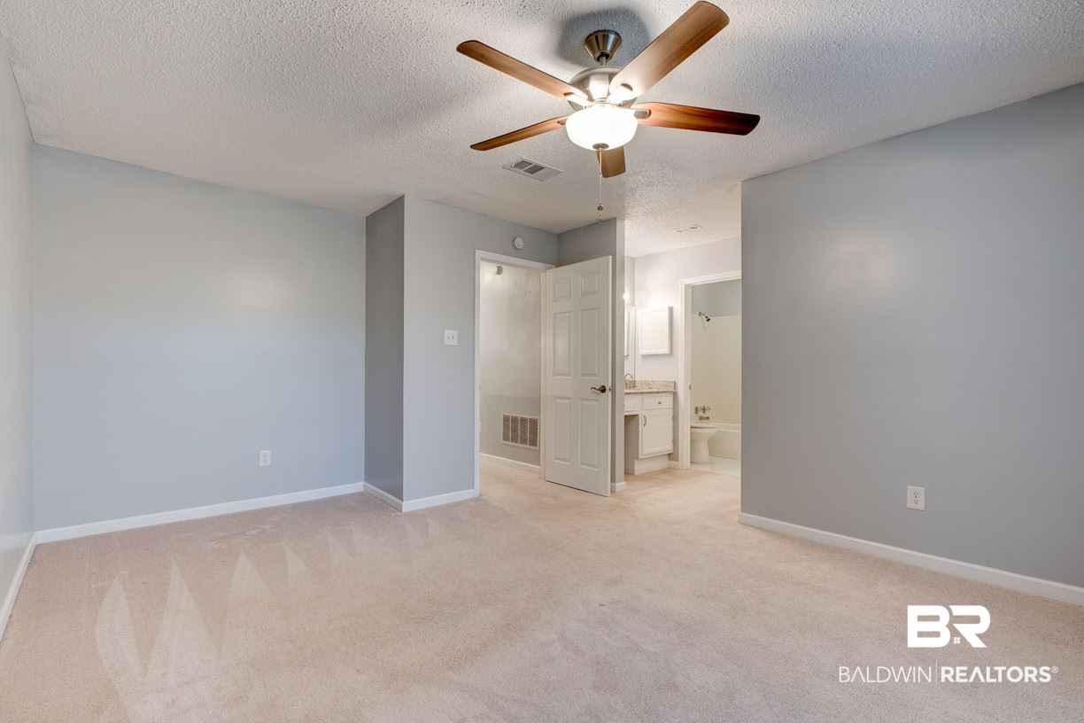 2901 Grant Street, Unit 702 Mobile, AL 36606 - Photo 12 of 30
